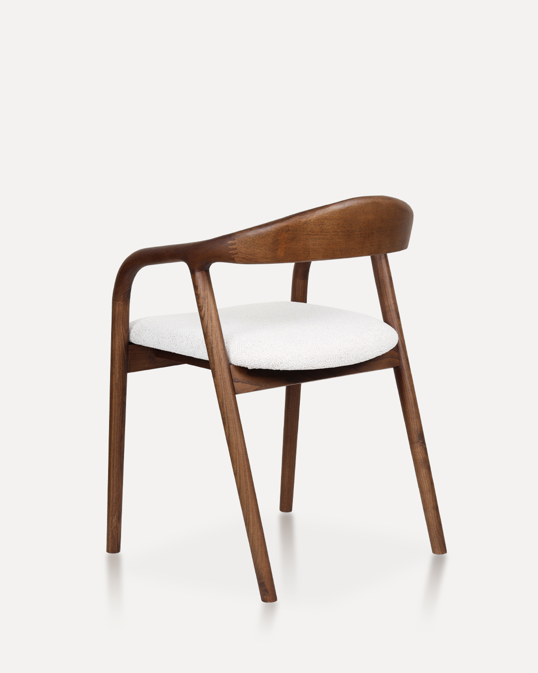 walnut / white