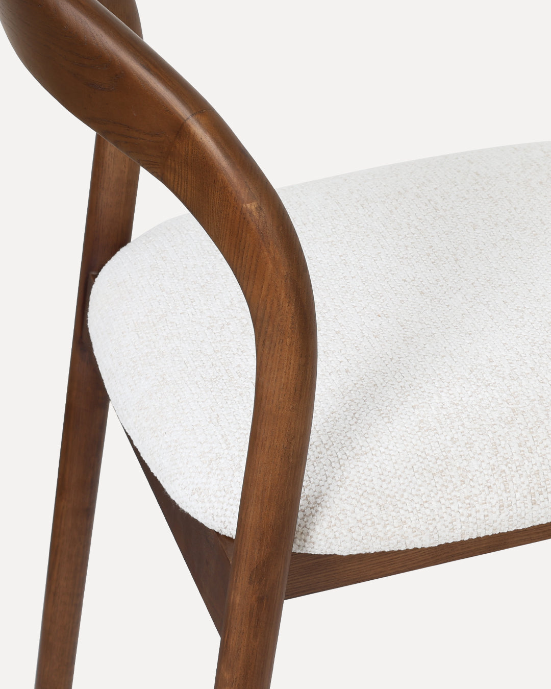 walnut / white