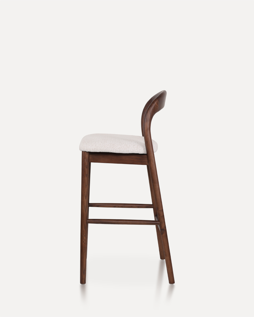 walnut / white