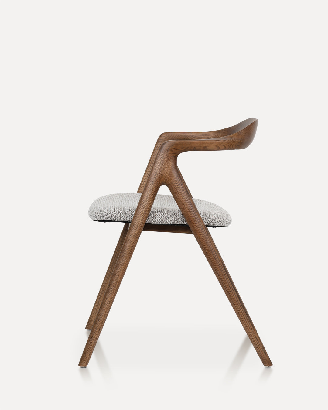 walnut / clay