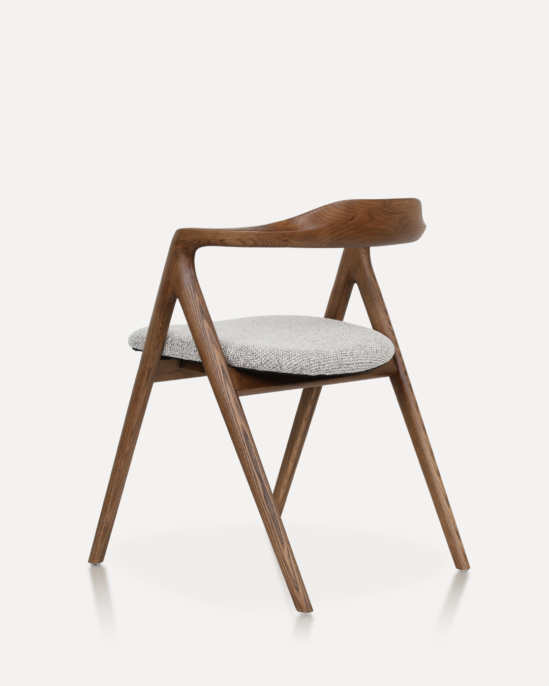 walnut / clay