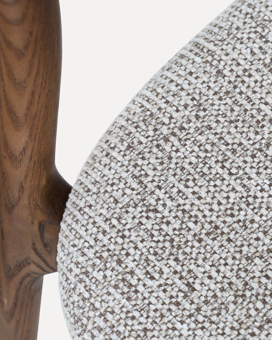 walnut / clay