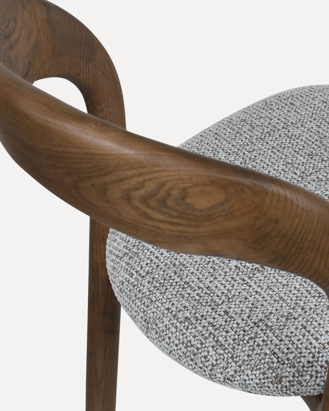walnut / clay