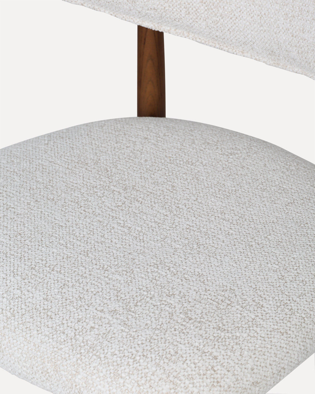 walnut / white