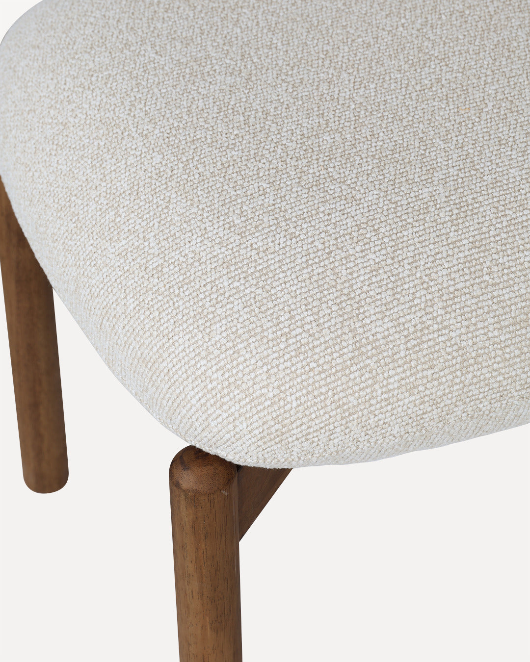 walnut / beige